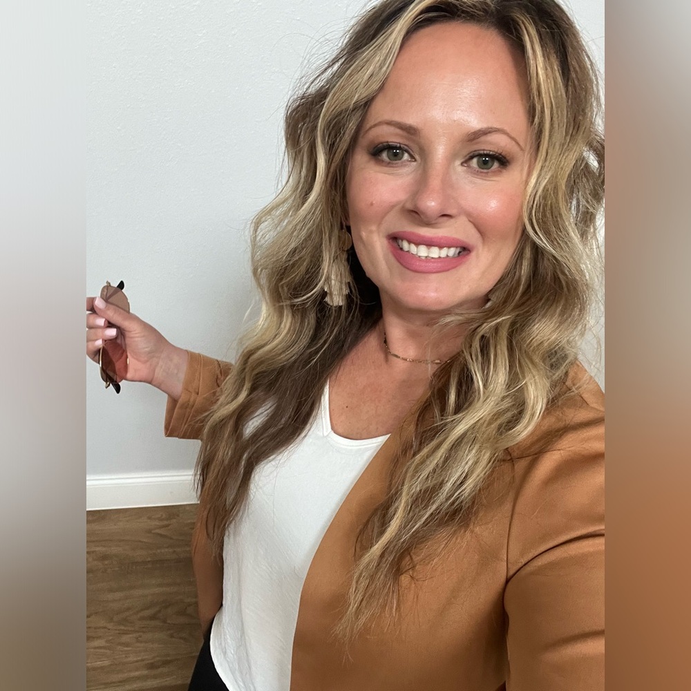 Meet your Posher, Melissa